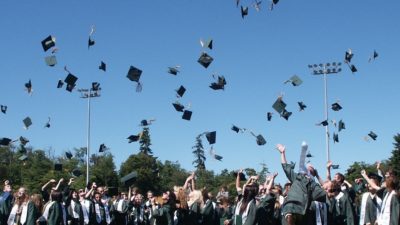 Många studentfirande ställs in